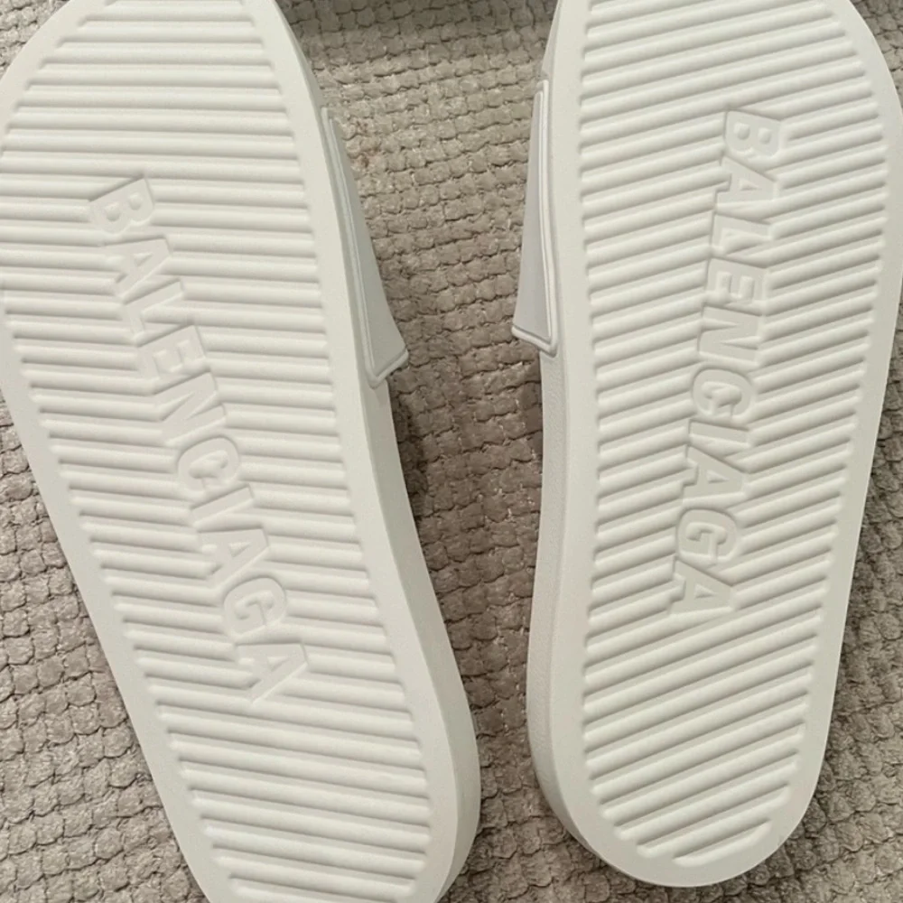 Balenciaga pool slides - new in box - Picture 3 of 10
